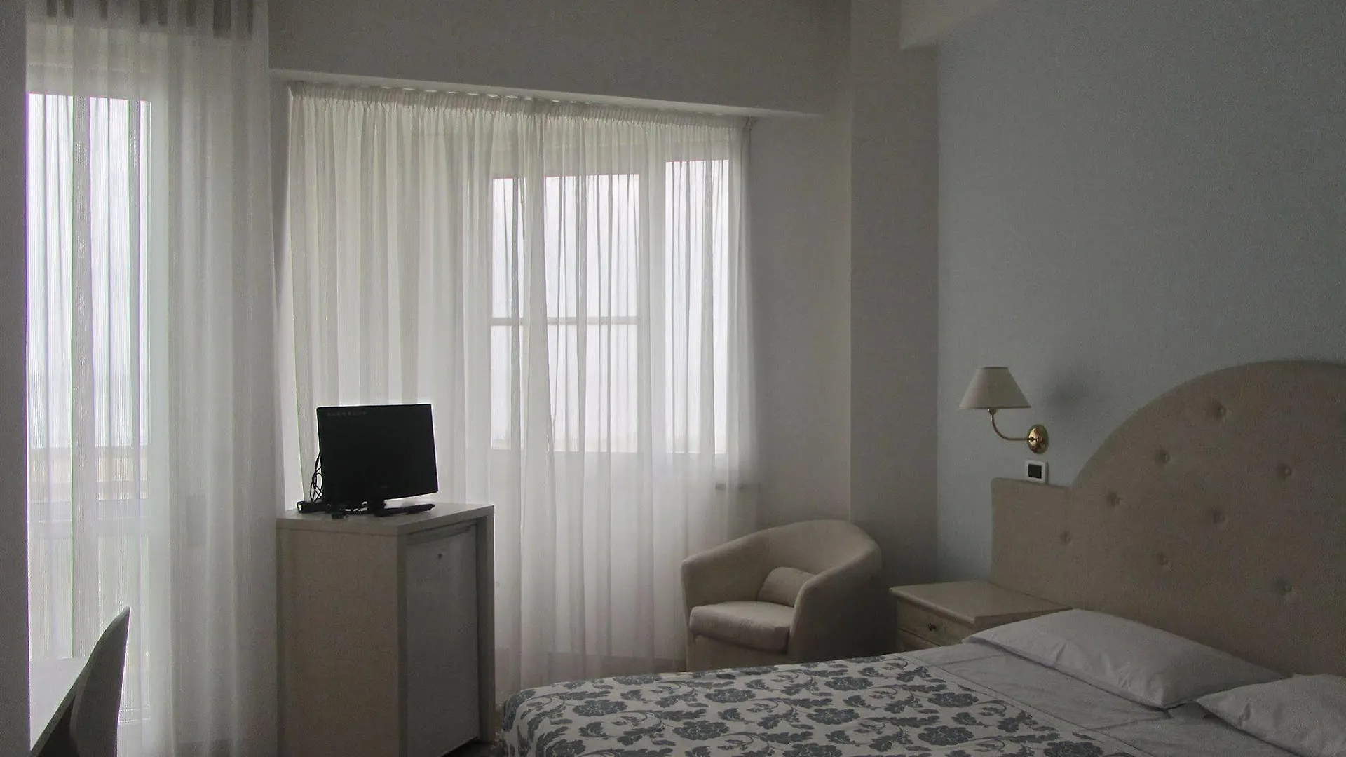 Hotel Carlton Beach Rimini