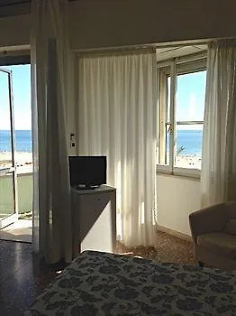 ***  Hotel Carlton Beach Rimini Italien
